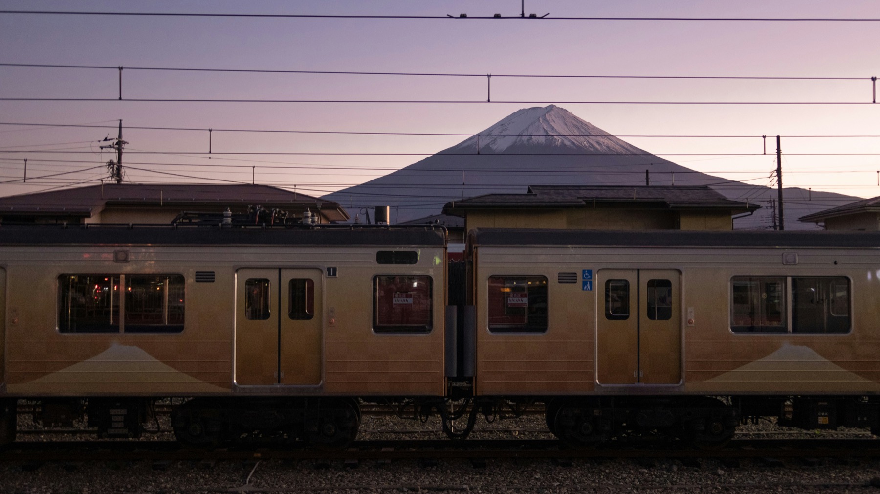 Fuji та японський потяг